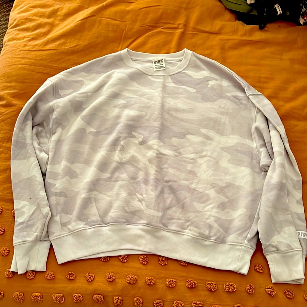 ‘PINK’ white Camo sweat suit